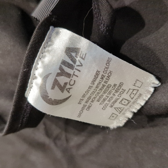 ZYIA Black Classic Infinity Scarf Snap Buttons Wide - Picture 5 of 9